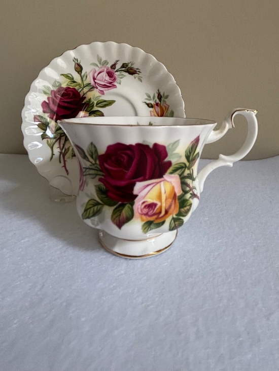 Royal Albert Other - Royal Albert King's Ransom Cup and Saucer